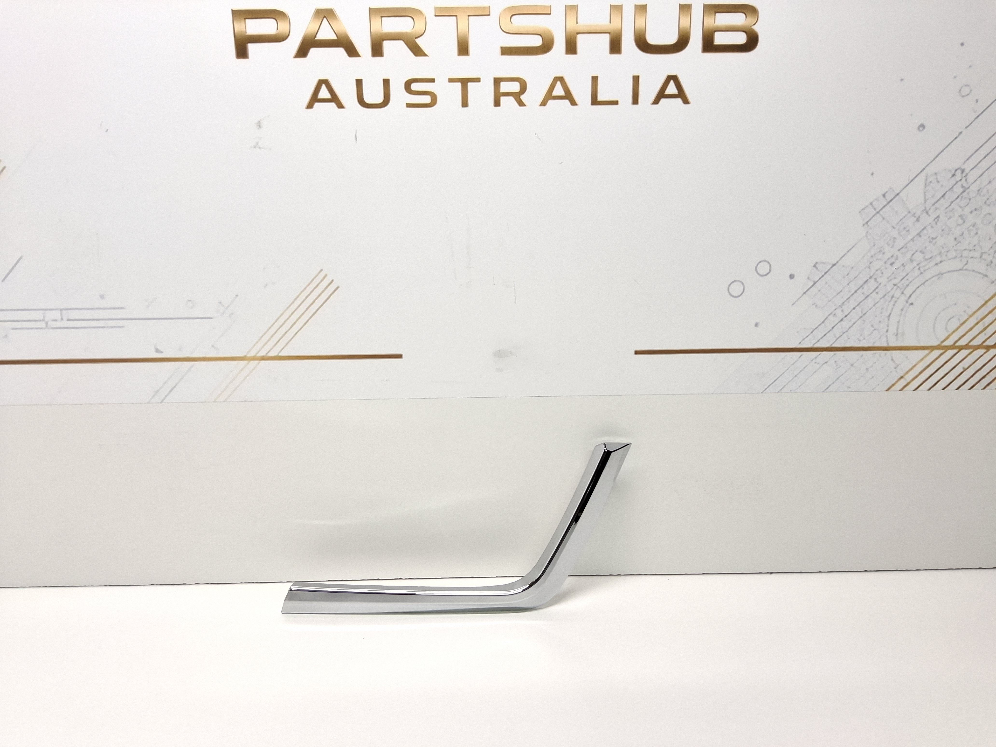 MITSUBISHI ASX 2016-2019 RIGHT FRONT BUMPER GARNISH/CHROME MOULDING 6407A172