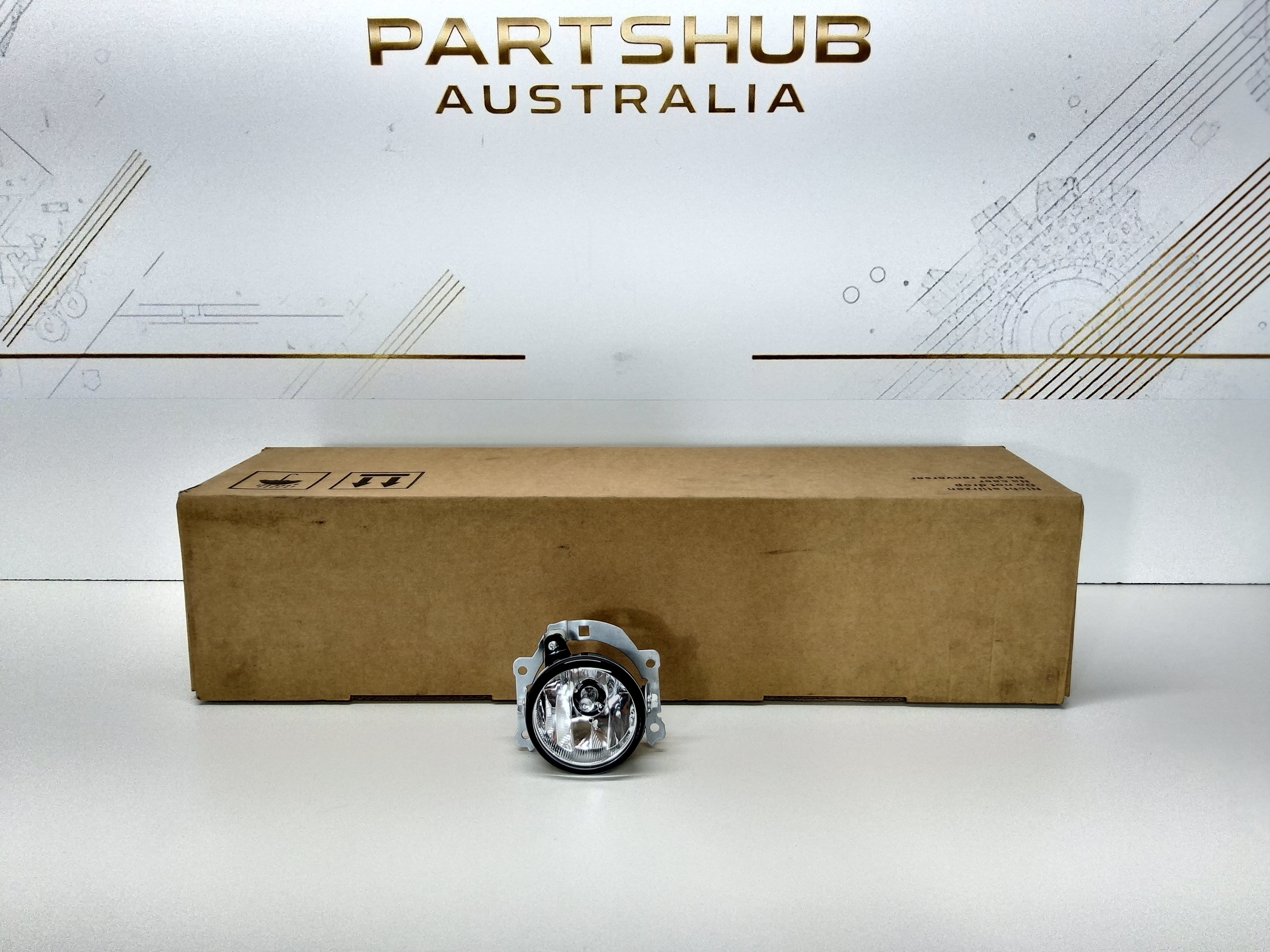 MITSUBISHI OUTLANDER,ASX,PAJERO 2007-2015 LEFT-RIGHT FOG LIGHT LAMP 8321A467