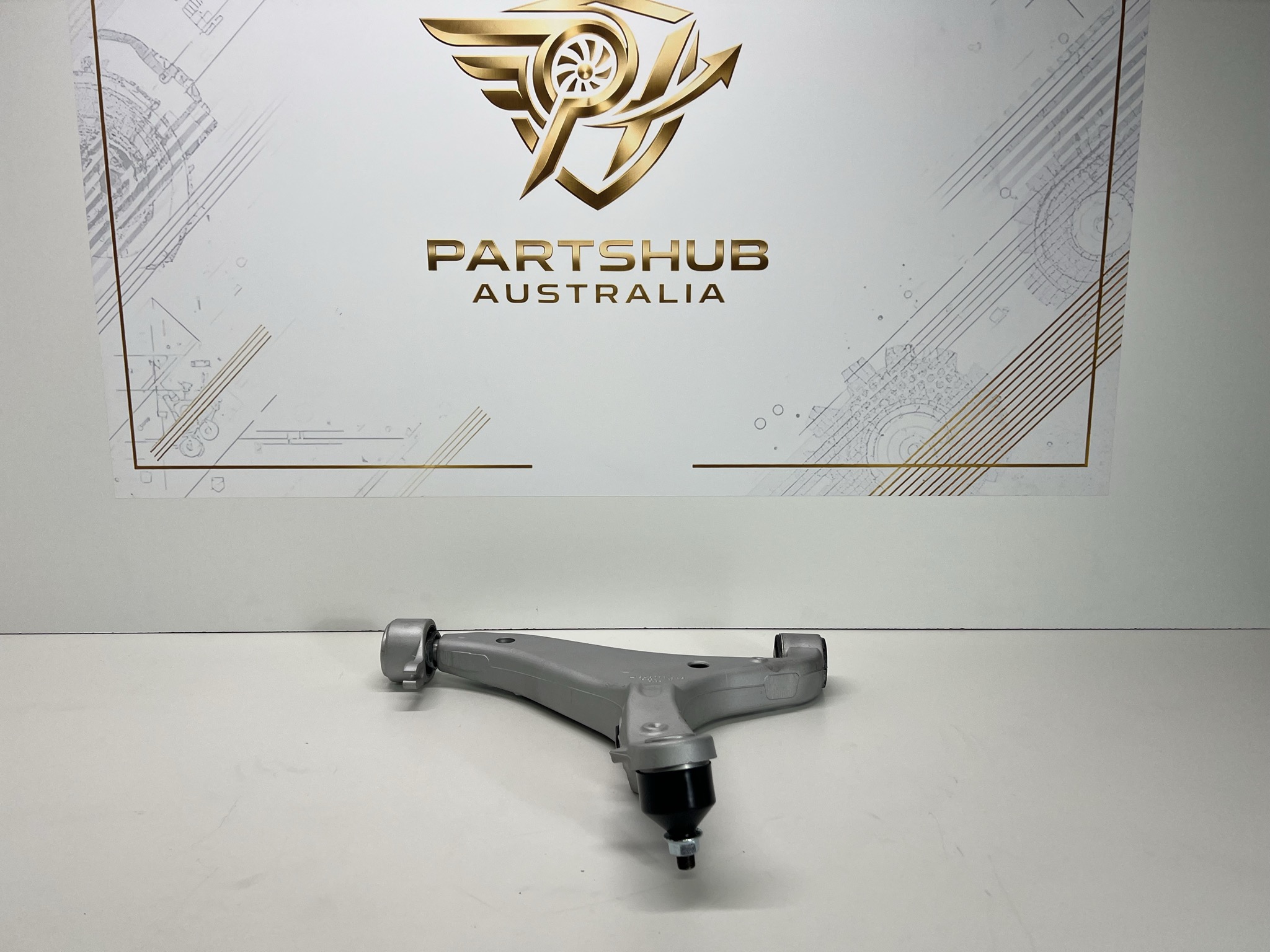 JEEP GRAND CHEROKEE (2016–2023) FRONT LOWER CONTROL ARM RIGHT 04877716AB
