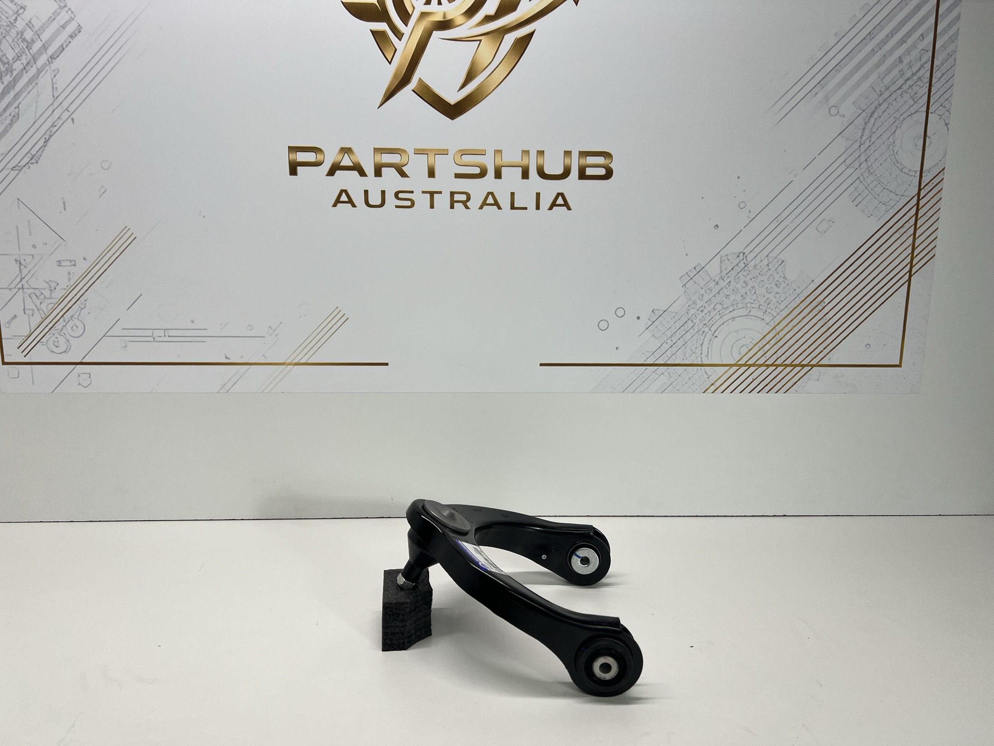JEEP GRAND CHEROKEE (2016–2022) FRONT UPPER CONTROL ARM LEFT