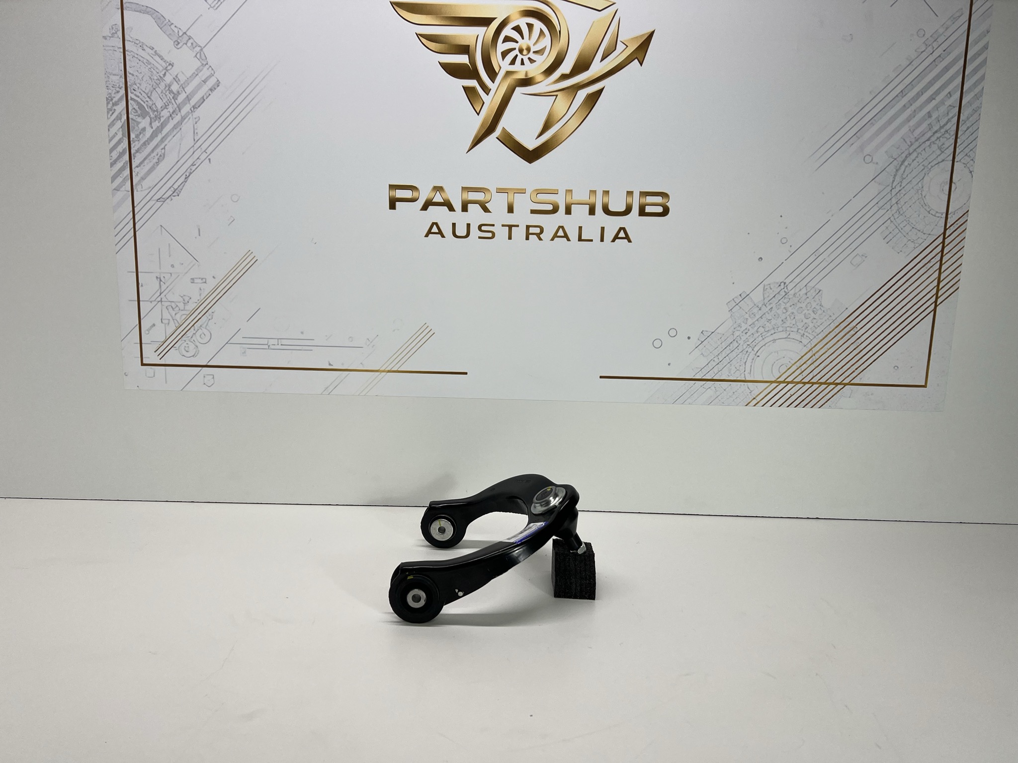JEEP GRAND CHEROKEE WK1 (2011–2016) FRONT UPPER CONTROL ARM LEFT 68217809AA