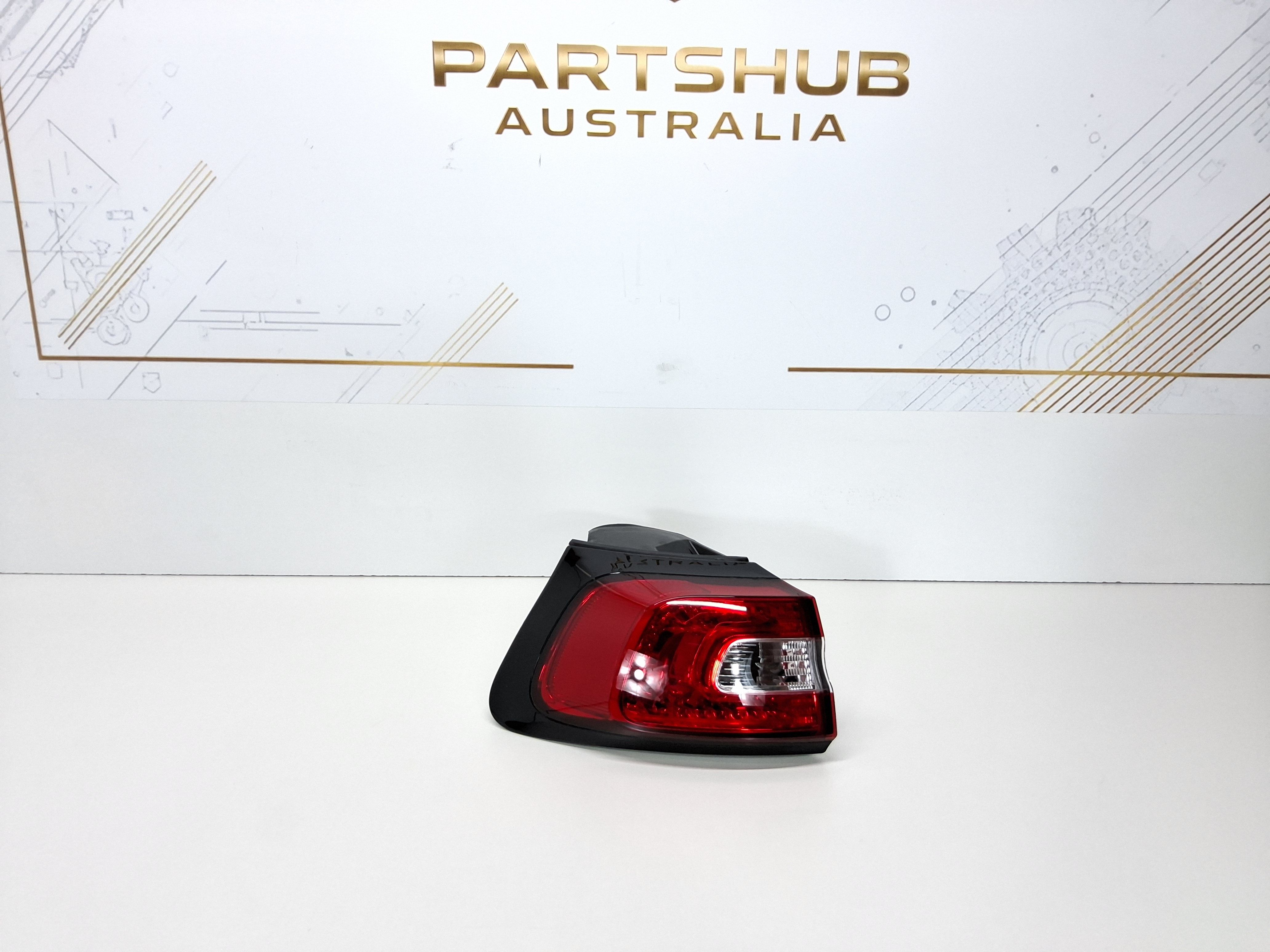 JEEP CHEROKEE KL LEFT TAIL LIGHT 2014-2018 68102877AE