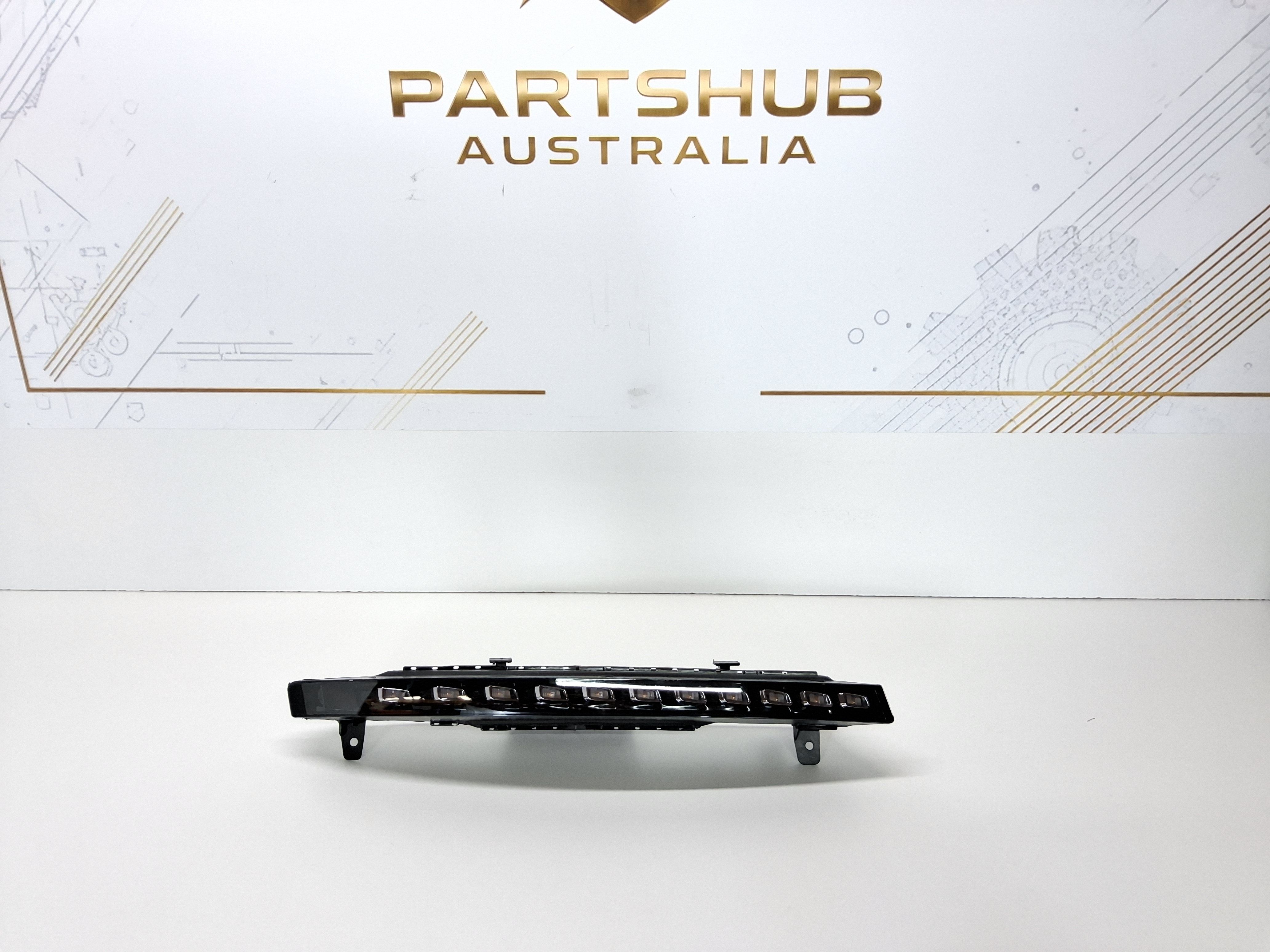 AUDI Q7 4L RIGHT TURN SIGNAL INDICATOR DRL LAMP 2010-2015 4L0953042E