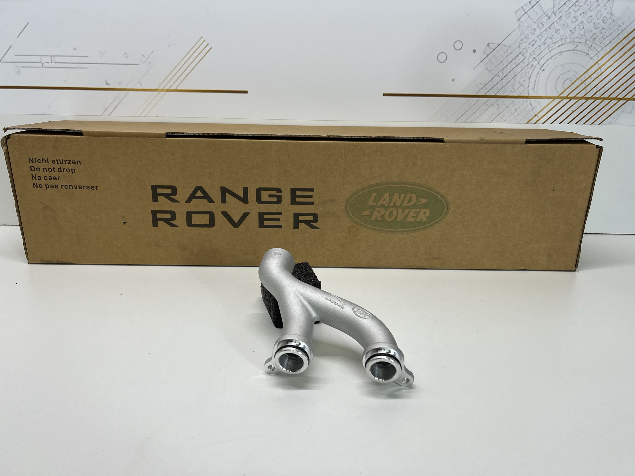 LAND ROVER VELAR (2017 -2019) WATER HOSE PIPE ALUMINIUM 3.0L & 5.0L PETROL LR092992